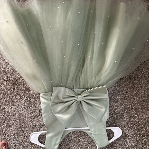 Little Girl Size 6 Dress. Wedding. Cruise. MUST BE BUNDLED - Picture 7 of 8